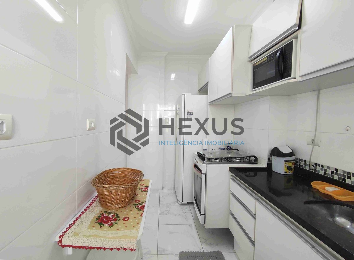 Foto 20 de Apartamento com varanda e vista livre, duas quadras da Praia das Pitangueiras, Guaruja