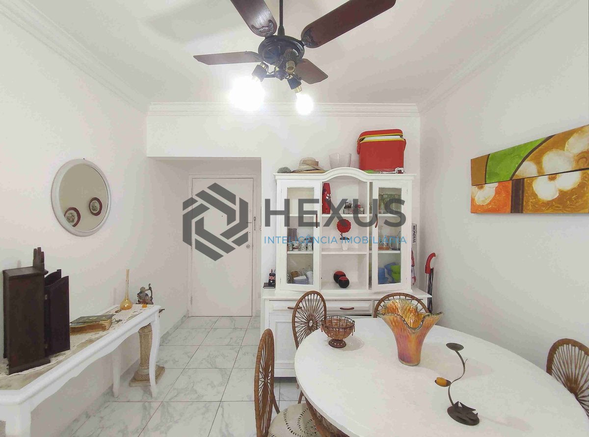 Foto 7 de Apartamento com varanda e vista livre, duas quadras da Praia das Pitangueiras, Guaruja