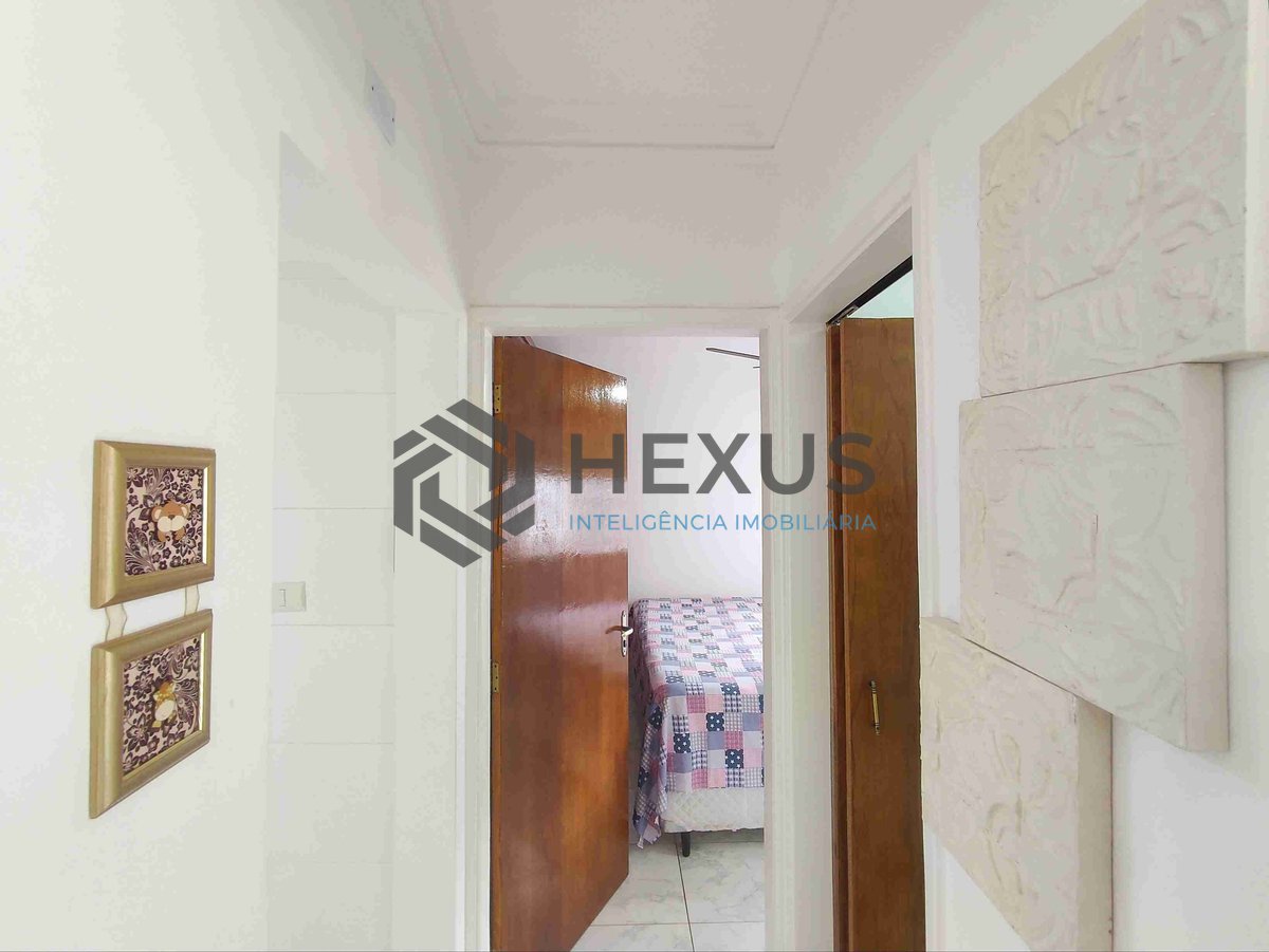 Foto 8 de Apartamento com varanda e vista livre, duas quadras da Praia das Pitangueiras, Guaruja