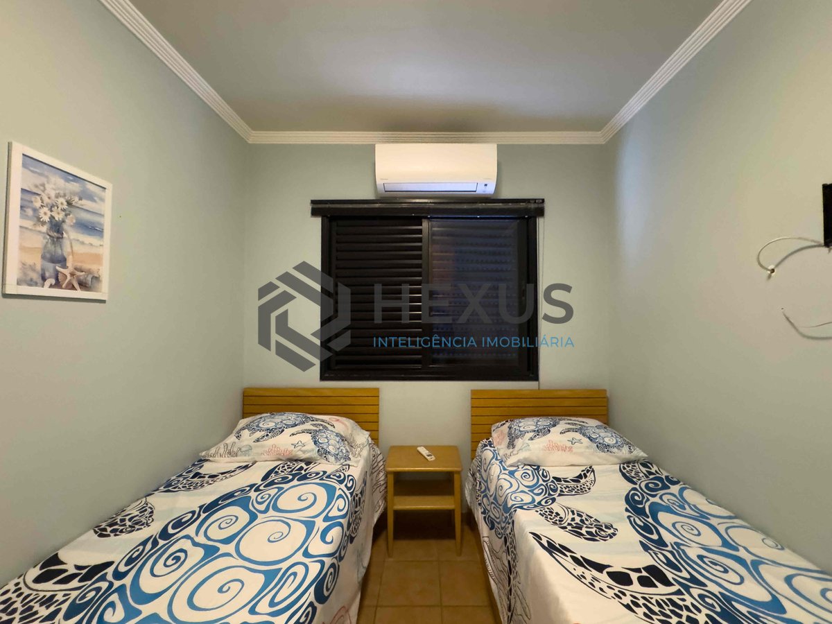 Foto 19 de Apartamento com varanda e lazer na beira mar da Praia das Pitangueiras, Guaruja