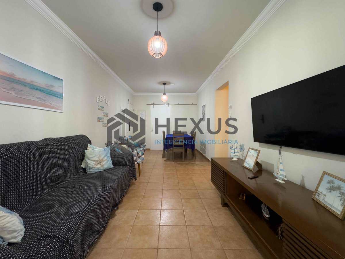 Foto 3 de Apartamento com varanda e lazer na beira mar da Praia das Pitangueiras, Guaruja
