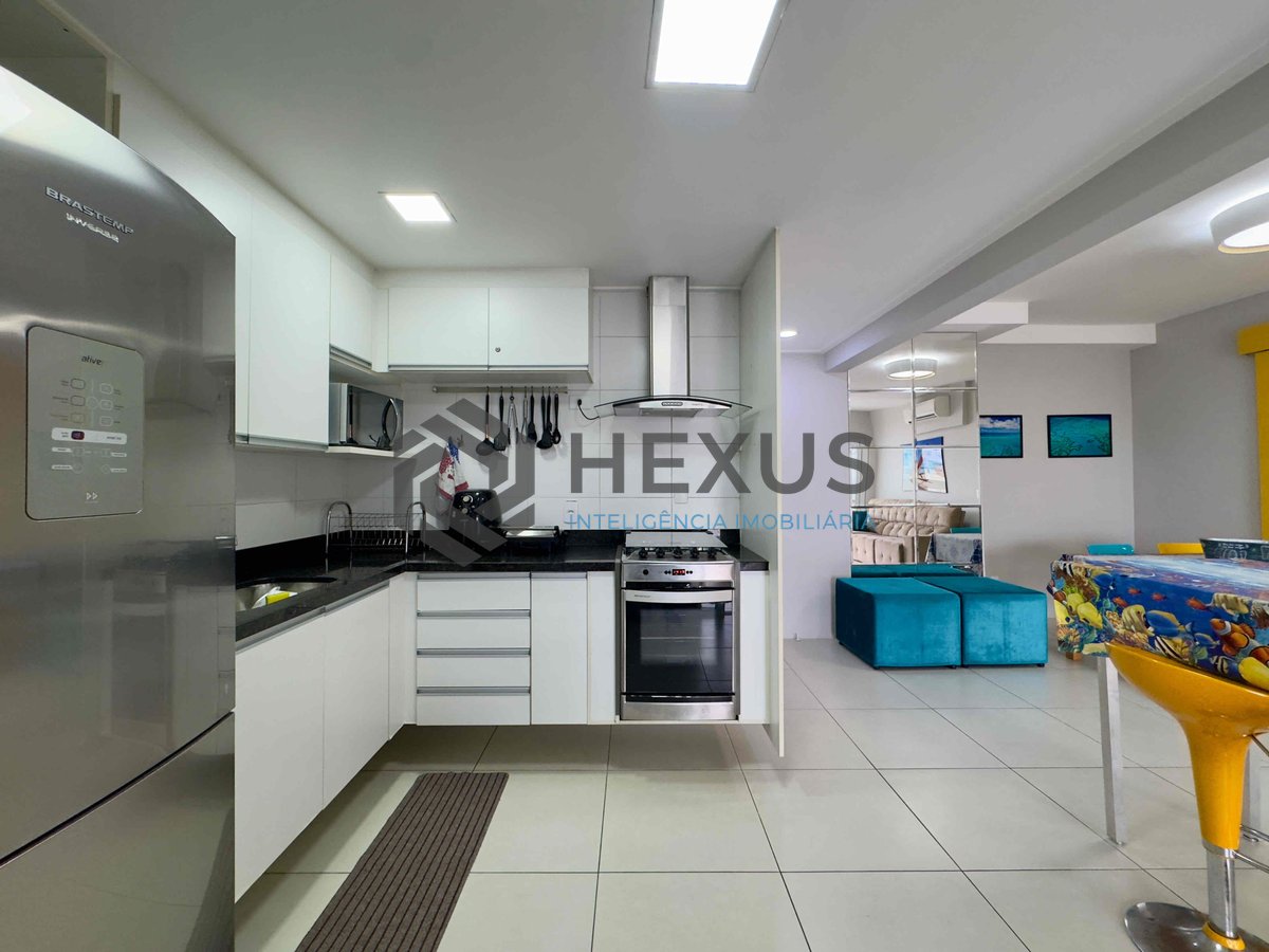 Foto 18 de Apartamento com varanda gourmet a uma quadra da Praia das Pitangueiras, Guaruja