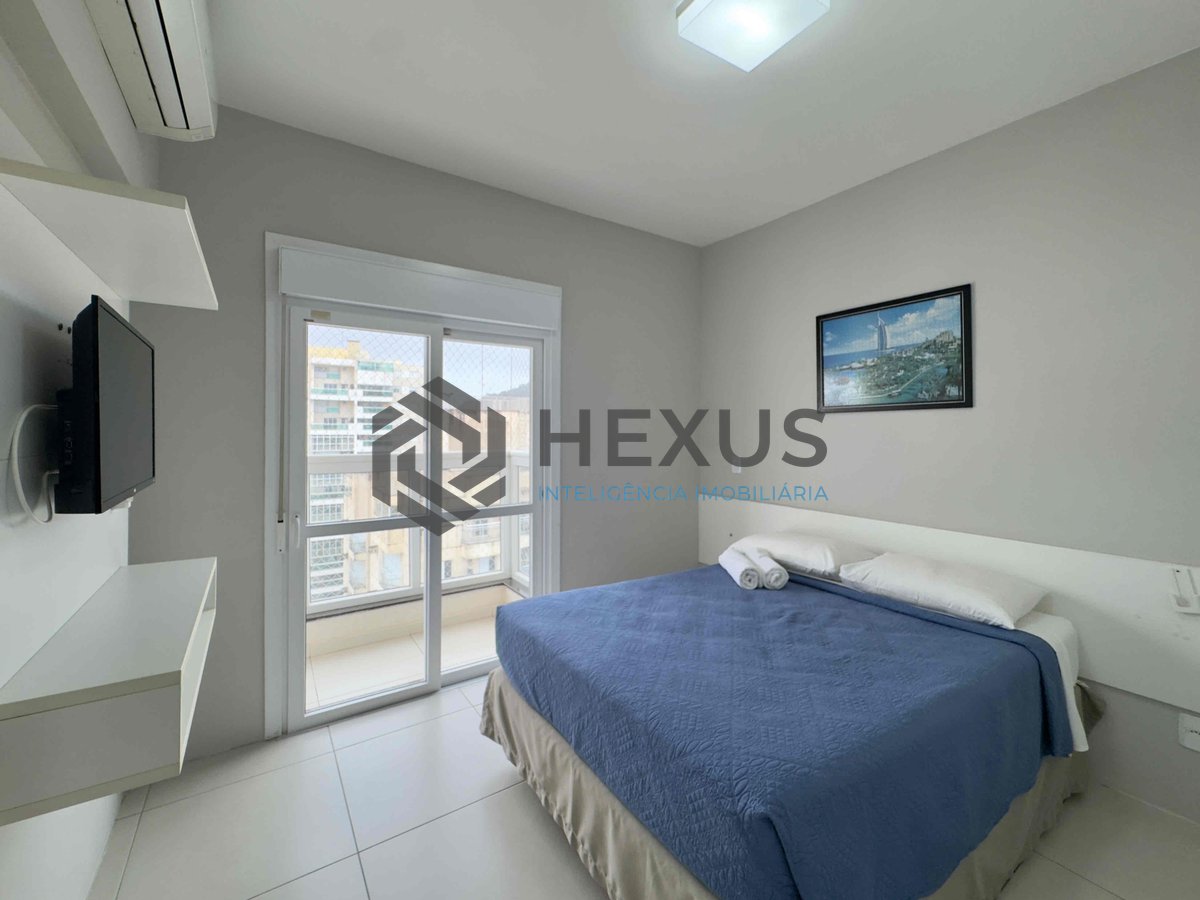 Foto 19 de Apartamento com varanda gourmet a uma quadra da Praia das Pitangueiras, Guaruja