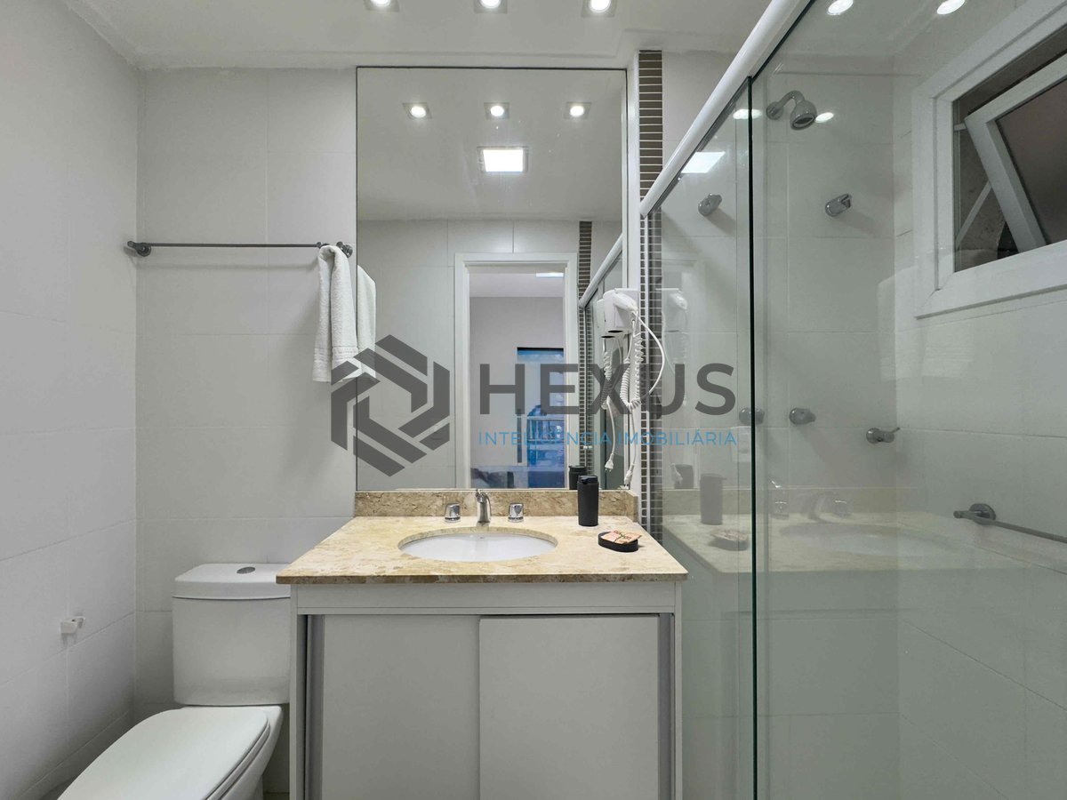Foto 22 de Apartamento com varanda gourmet a uma quadra da Praia das Pitangueiras, Guaruja