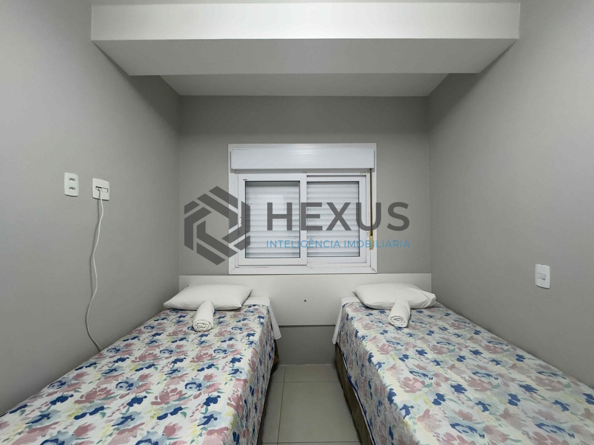 Foto 25 de Apartamento com varanda gourmet a uma quadra da Praia das Pitangueiras, Guaruja