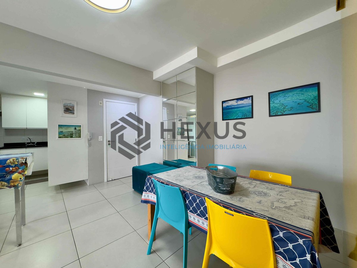 Foto 6 de Apartamento com varanda gourmet a uma quadra da Praia das Pitangueiras, Guaruja
