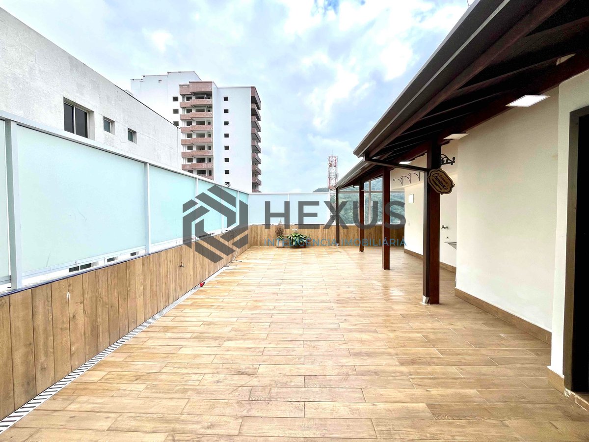 Foto 21 de Cobertura duplex com área gourmet e sauna com hidromassagem a uma quadra da Praia das Pitangueiras de 3 quartos (1 suíte), 1 vaga, Guarujá-SP.