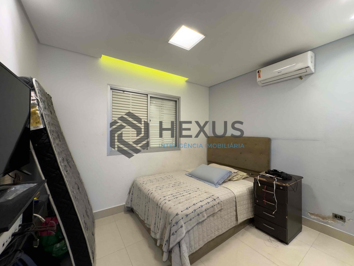 Foto 15 de Apartamento com varanda e lazer a duas quadras da Praia das Pitangueiras, Guaruja