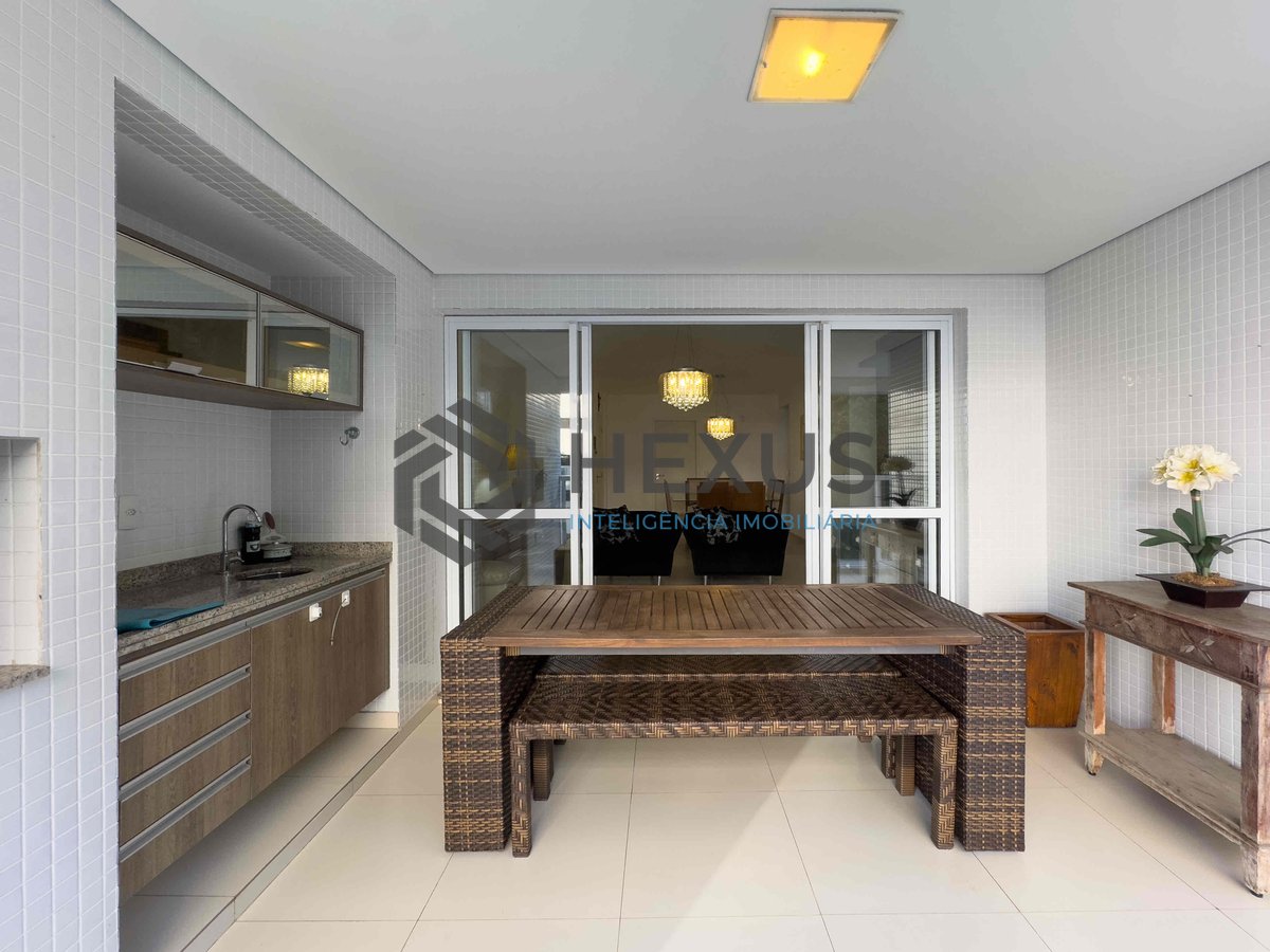 Foto 11 de Apartamento com varanda gourmet e lazer na Praia das Pitangueiras, Guaruja