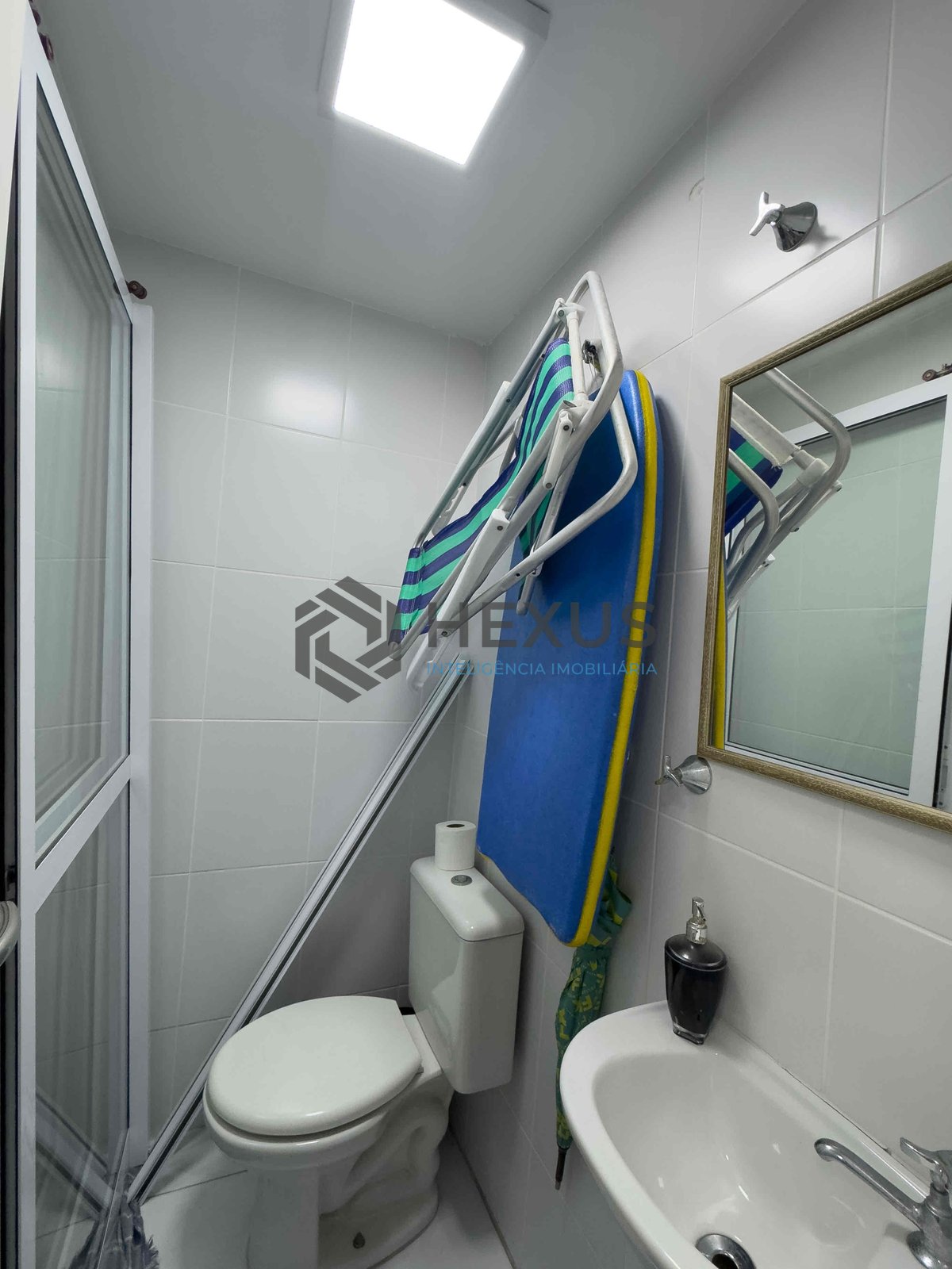 Foto 29 de Apartamento com varanda gourmet e lazer na Praia das Pitangueiras, Guaruja