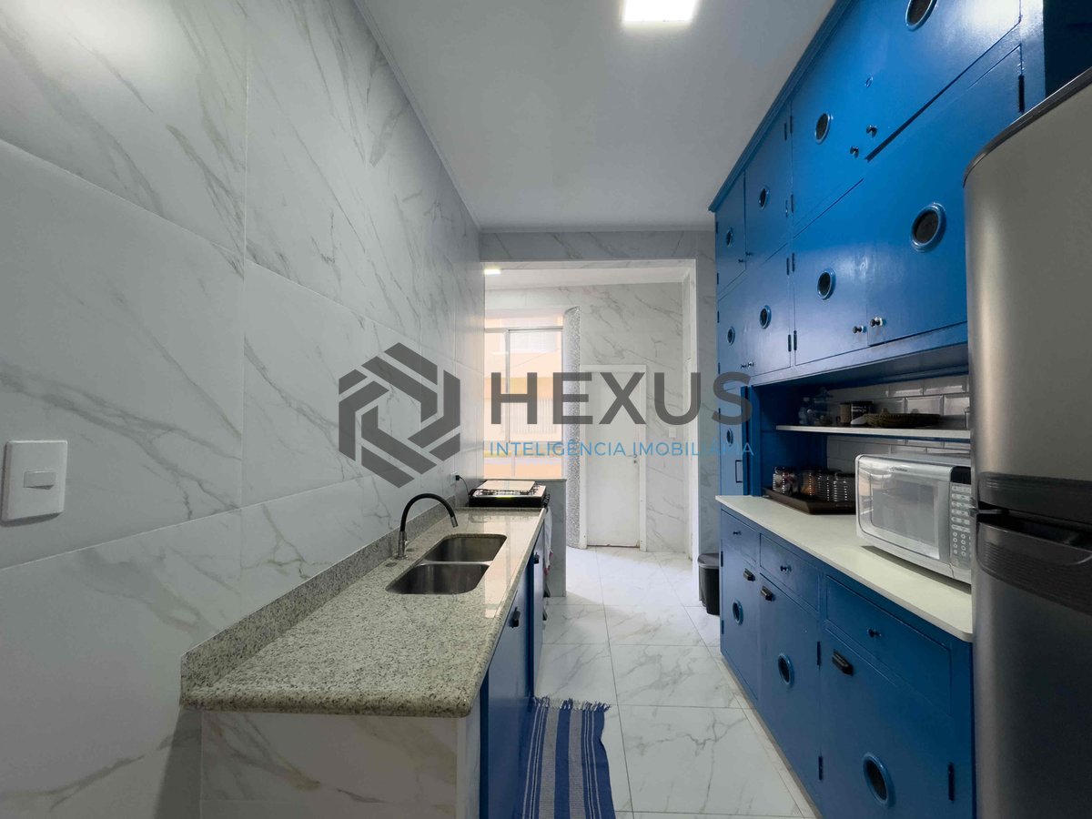 Foto 14 de Apartamento com varanda na quadra mar da Praia das Pitangueiras, Guaruja | Hexus