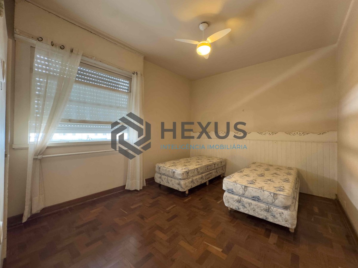 Foto 6 de Apartamento com varanda na beira mar da Praia das Pitangueiras, Guaruja