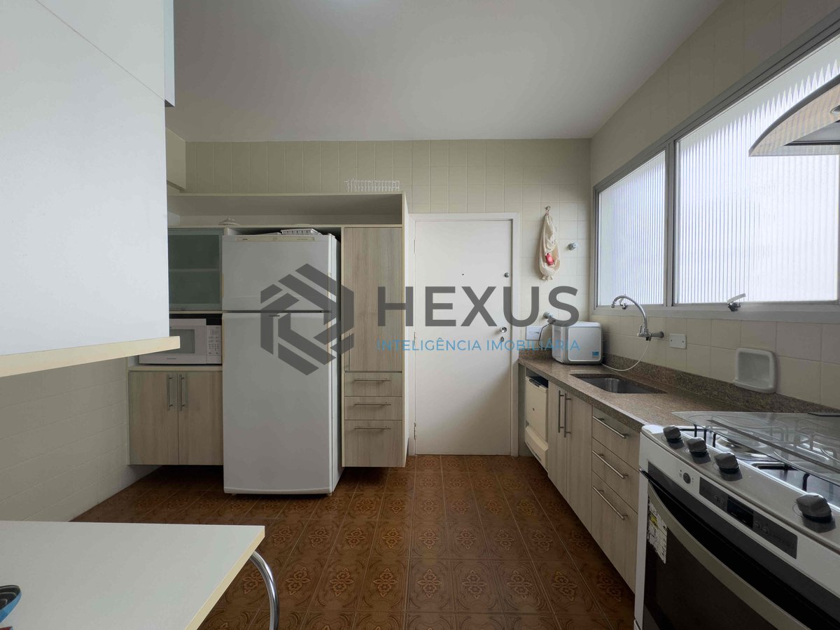 Foto 20 de Apartamento com varanda a duas quadras da Praia das Pitangueiras, Guaruja - Hexus
