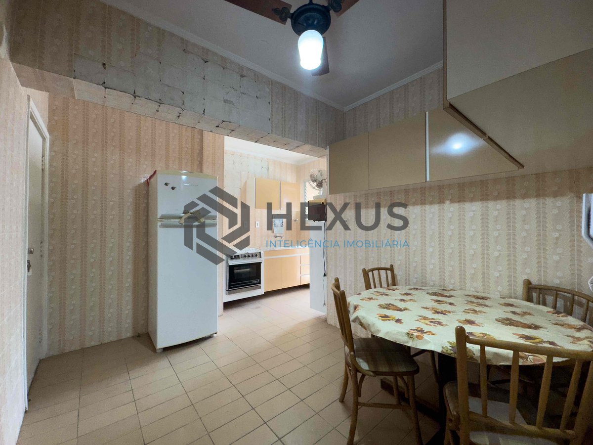 Foto 21 de Apartamento com varanda e vista mar na beira mar da Praia das Pitangueiras, Guaruja