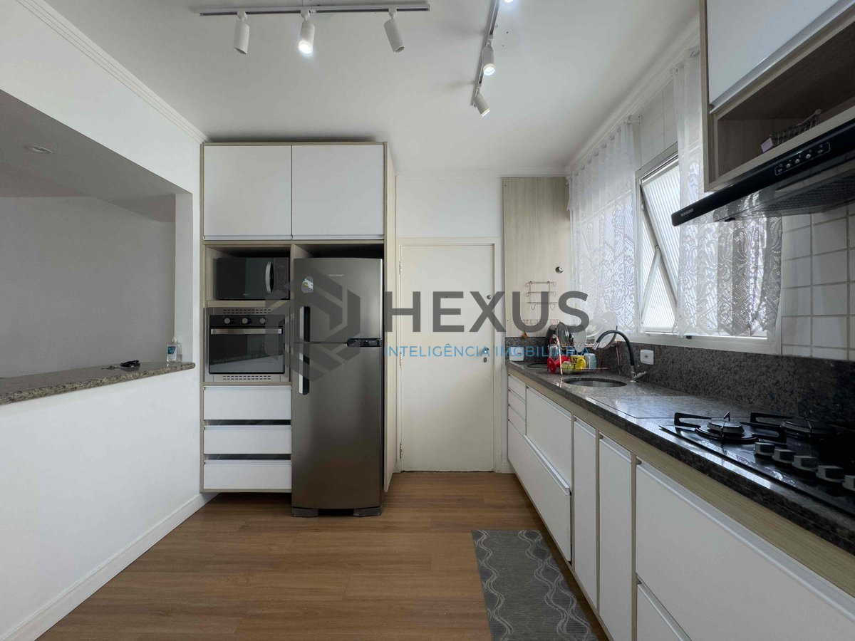 Foto 24 de Apartamento com varanda, reformado, duas quadras da Praia das Pitangueiras, Guaruja - Hexus