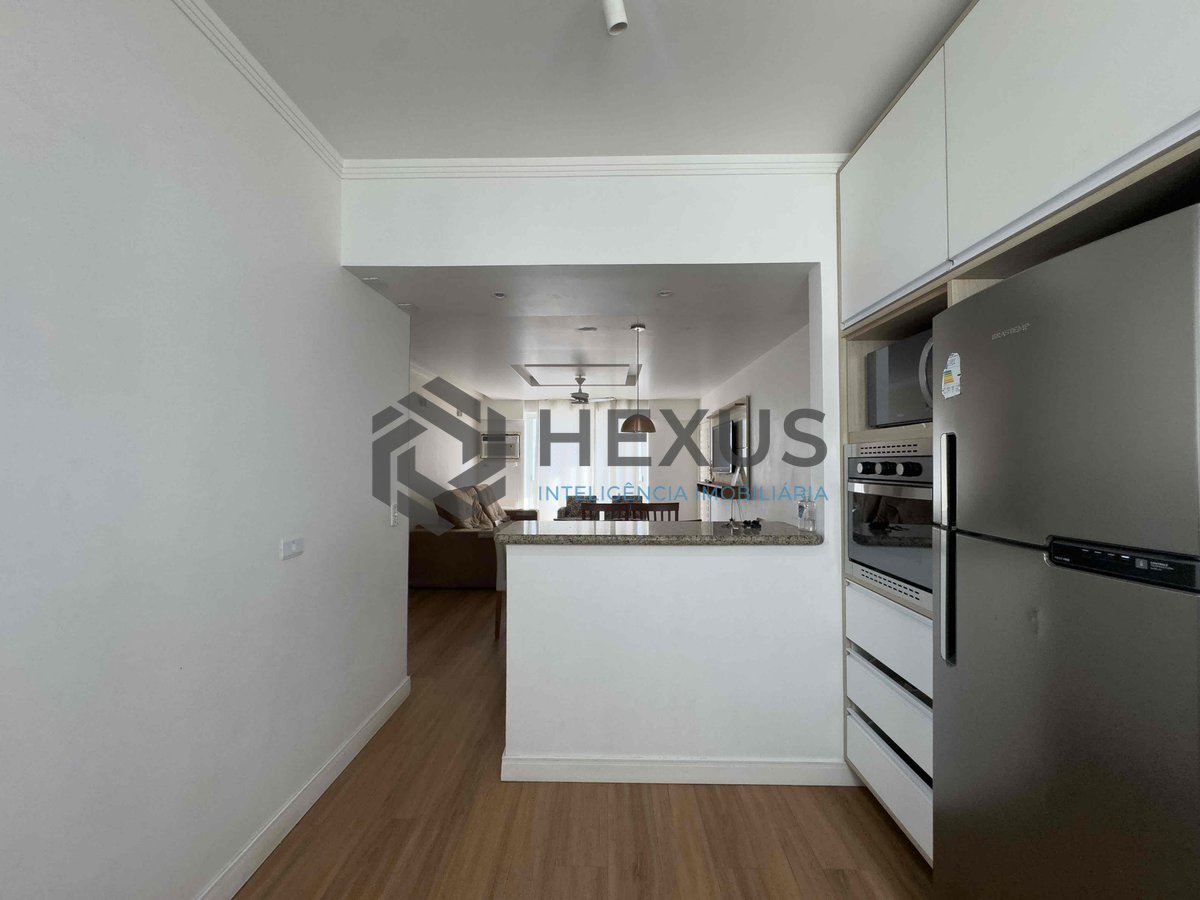 Foto 25 de Apartamento com varanda, reformado, duas quadras da Praia das Pitangueiras, Guaruja - Hexus