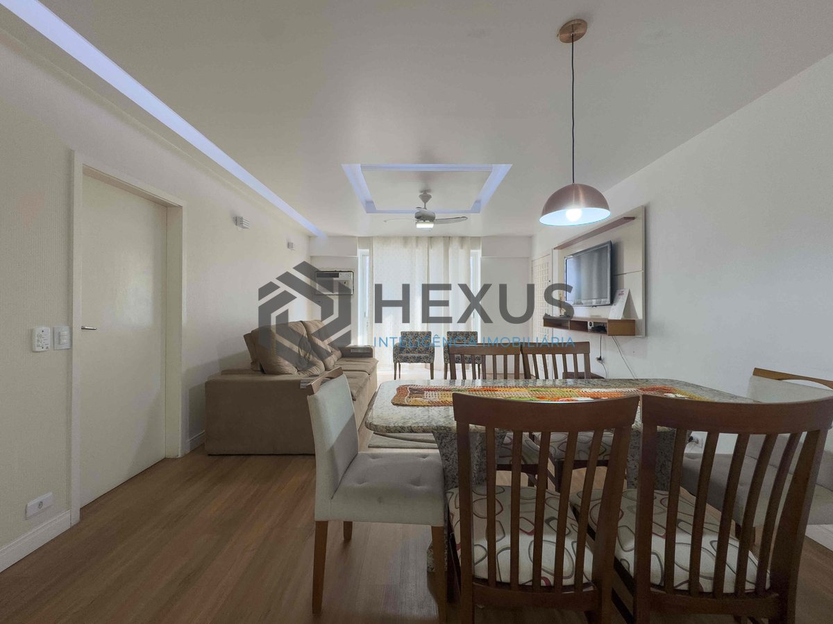 Foto 5 de Apartamento com varanda, reformado, duas quadras da Praia das Pitangueiras, Guaruja - Hexus