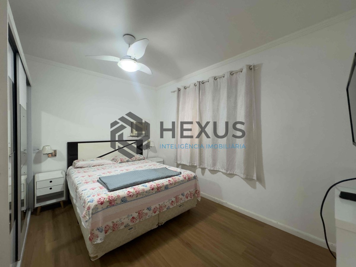 Foto 10 de Apartamento com varanda, reformado, duas quadras da Praia das Pitangueiras, Guaruja - Hexus
