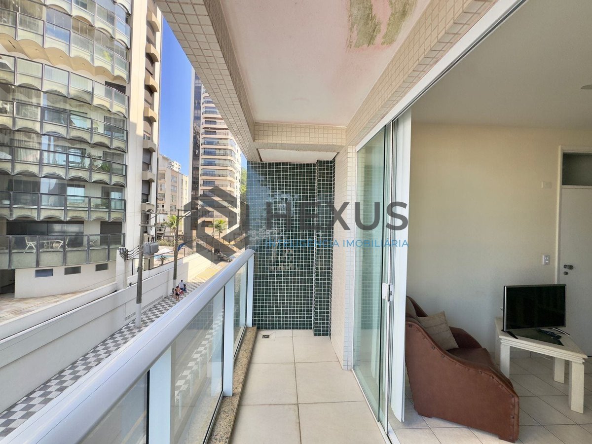 Foto 4 de Apartamento com varanda vista mar na beira mar da Praia das Asturias, Guaruja