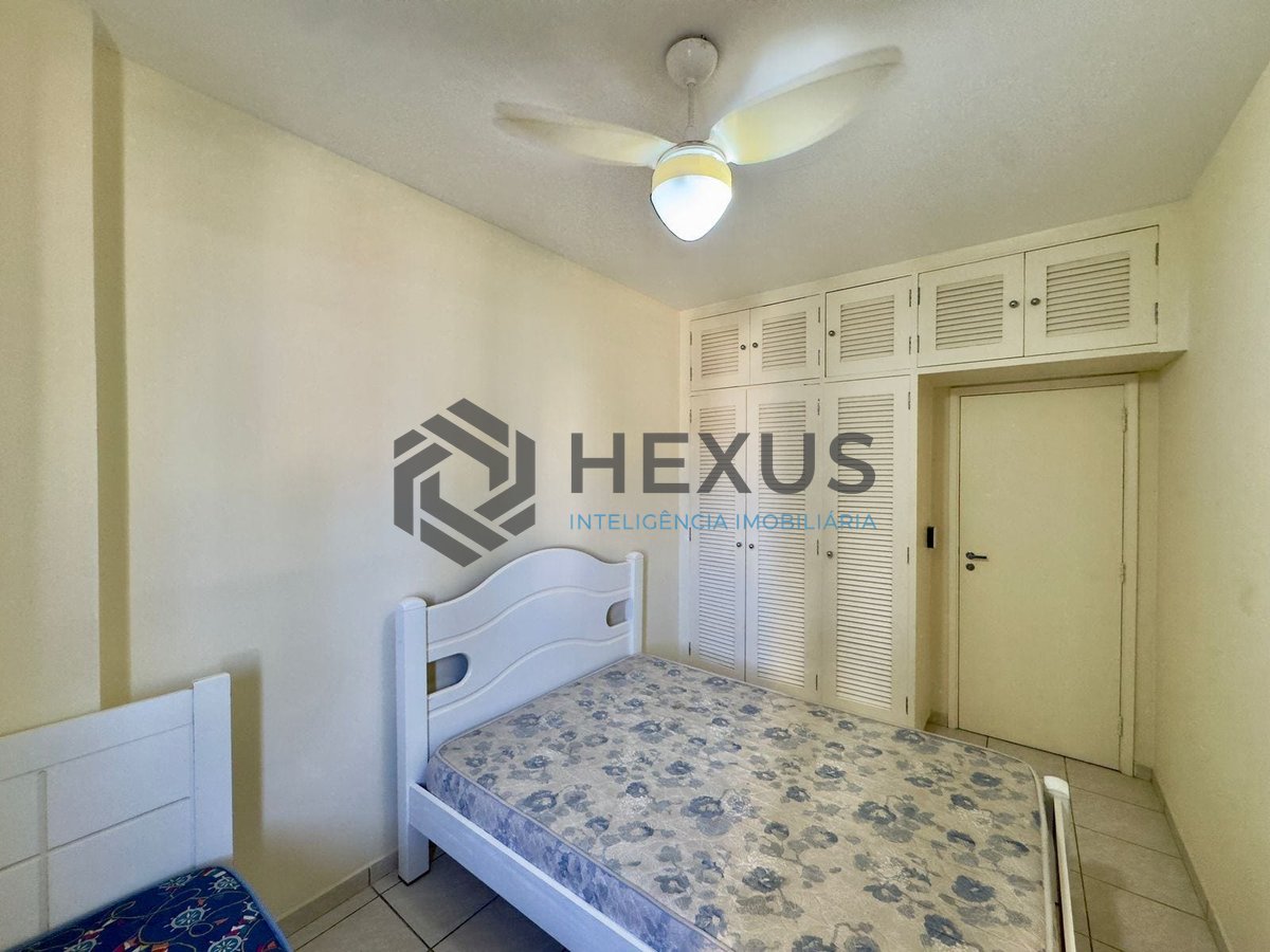 Foto 10 de Apartamento com varanda vista mar na beira mar da Praia das Asturias, Guaruja