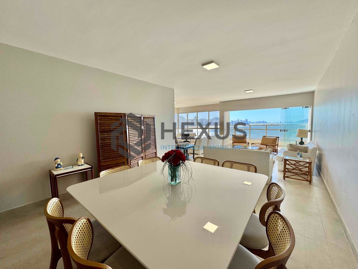 Foto 13 de Apartamento frente mar reformado com varanda na Praia das Asturias, Guaruja