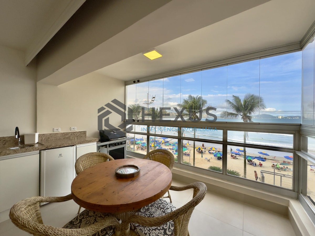Foto 7 de Apartamento reformado frente mar com varanda vista mar na Praia das Asturias, Guaruja