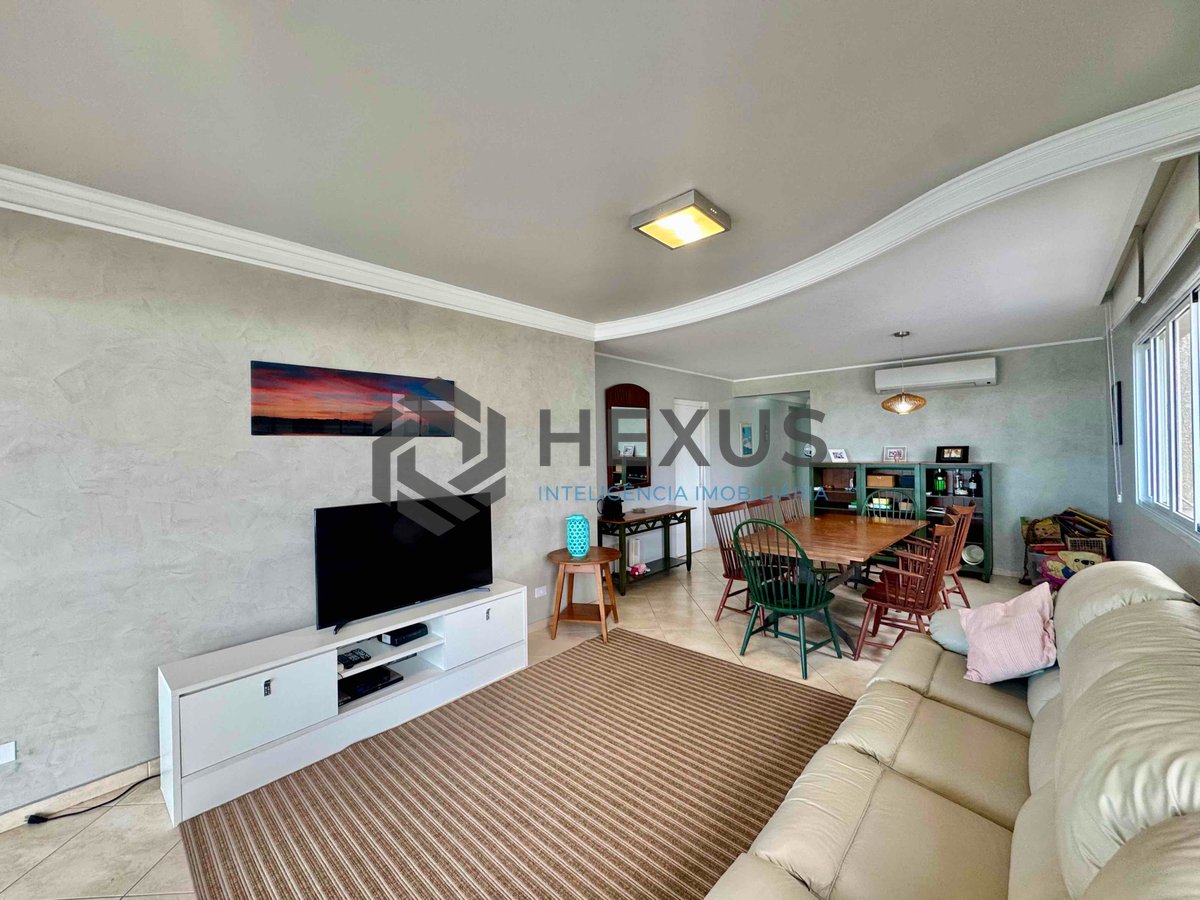 Foto 12 de Apartamento reformado frente mar com varanda gourmet vista mar e lazer na Praia das Asturias, Guaruja