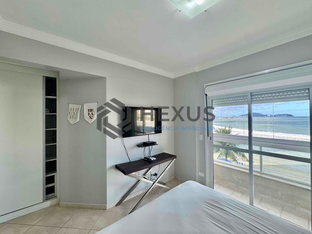 Foto 16 de Apartamento reformado frente mar com varanda gourmet vista mar e lazer na Praia das Asturias, Guaruja