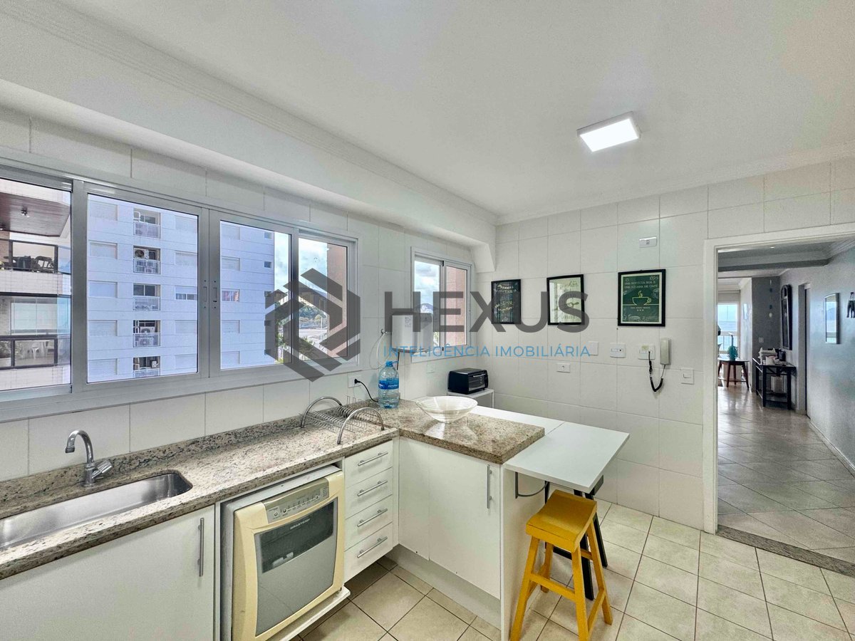 Foto 38 de Apartamento reformado frente mar com varanda gourmet vista mar e lazer na Praia das Asturias, Guaruja