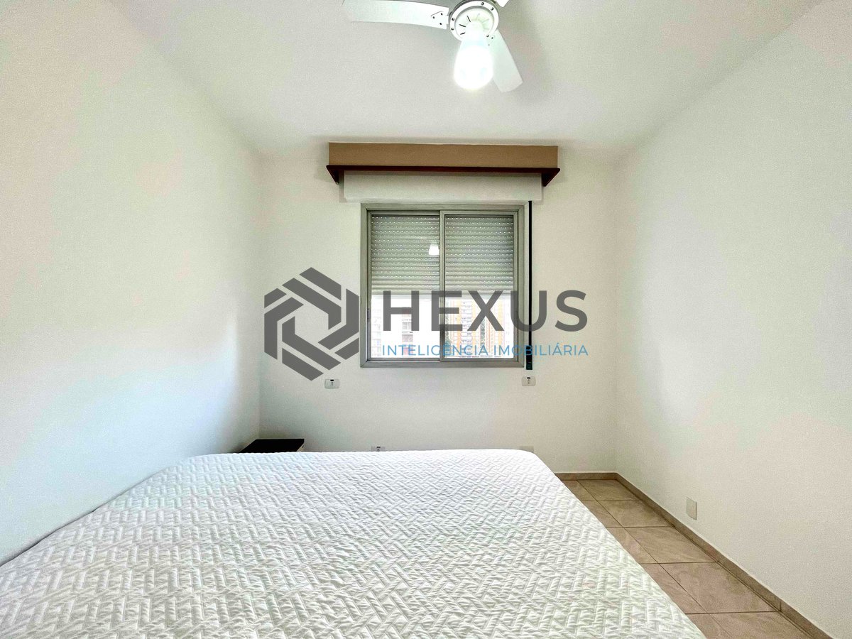 Foto 8 de Apartamento frente rua com varanda a uma quadra da Praia das Pitangueiras, Guaruja