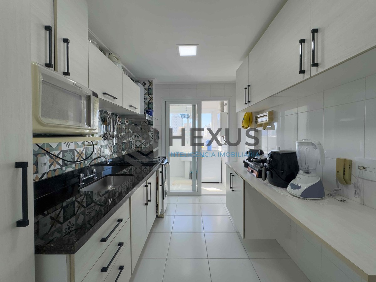 Foto 22 de Apartamento com varanda gourmet vista mar e lazer na beira mar da Praia das Pitangueiras, Guaruja