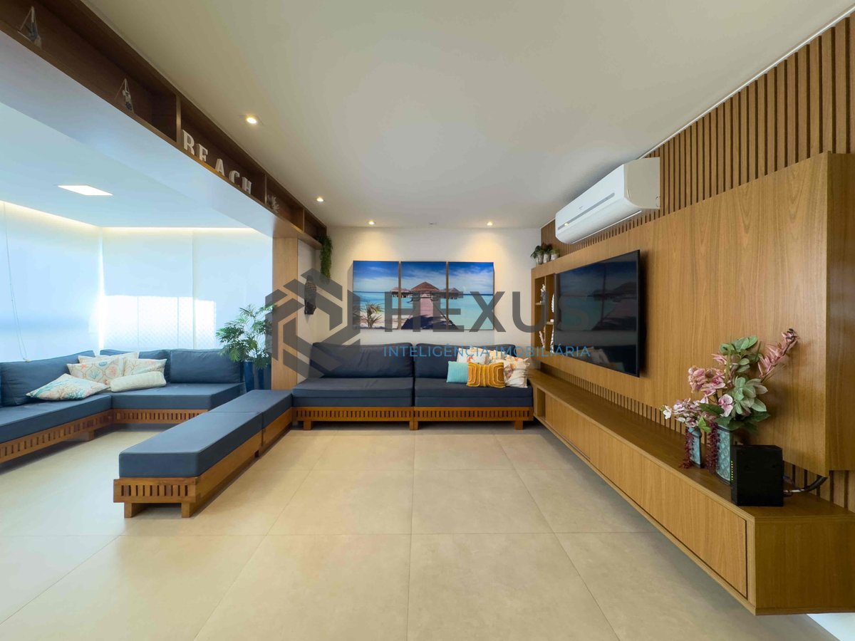 Foto 12 de Apartamento reformado com varanda gourmet e lazer na Praia das Pitangueiras, Guaruja
