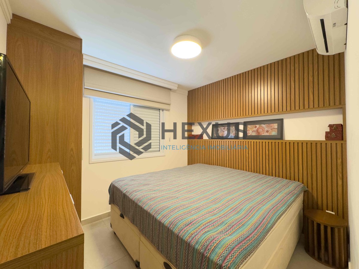 Foto 21 de Apartamento reformado com varanda gourmet e lazer na Praia das Pitangueiras, Guaruja
