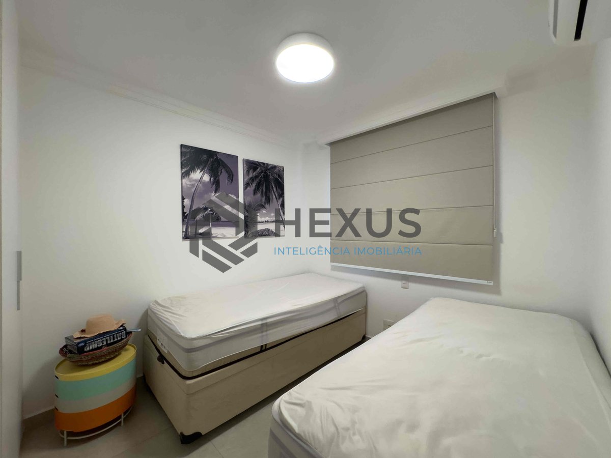 Foto 25 de Apartamento reformado com varanda gourmet e lazer na Praia das Pitangueiras, Guaruja