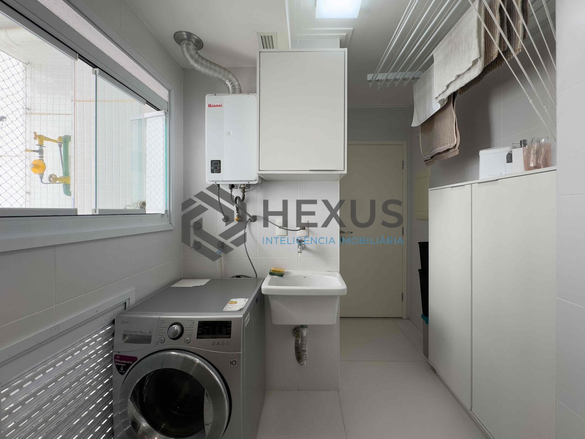 Foto 34 de Apartamento reformado com varanda gourmet e lazer na Praia das Pitangueiras, Guaruja