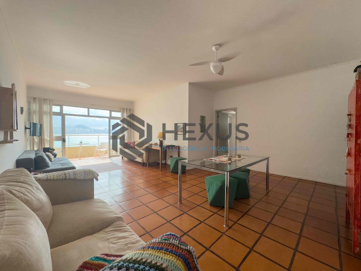 Foto 2 de Apartamento frente mar com varanda vista mar na Praia das Asturias, Guaruja