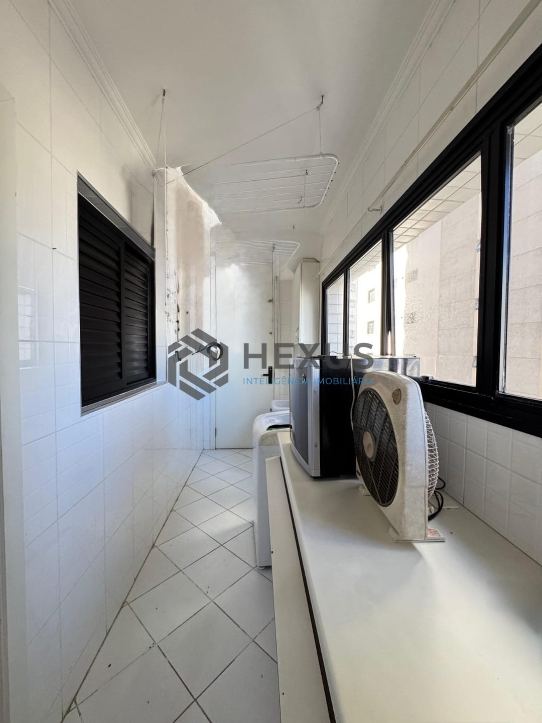 Foto 6 de Apartamento à venda, Jardim Astúrias, Guarujá, SP
