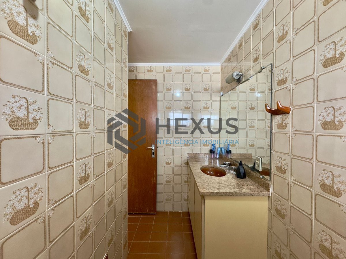 Foto 16 de Apartamento à venda na Praia das Pitangueiras com 3 Quartos ( 1 Suíte ) e 2 Vagas.
