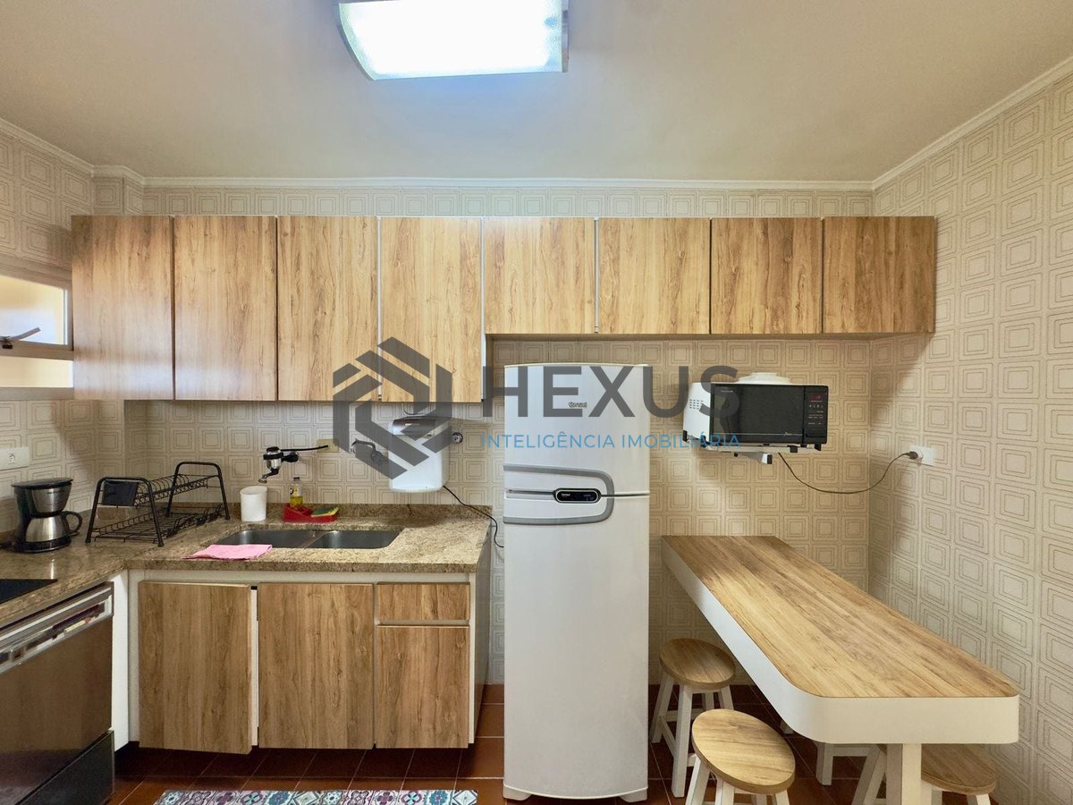 Foto 17 de Apartamento à venda na Praia das Pitangueiras com 3 Quartos ( 1 Suíte ) e 2 Vagas.