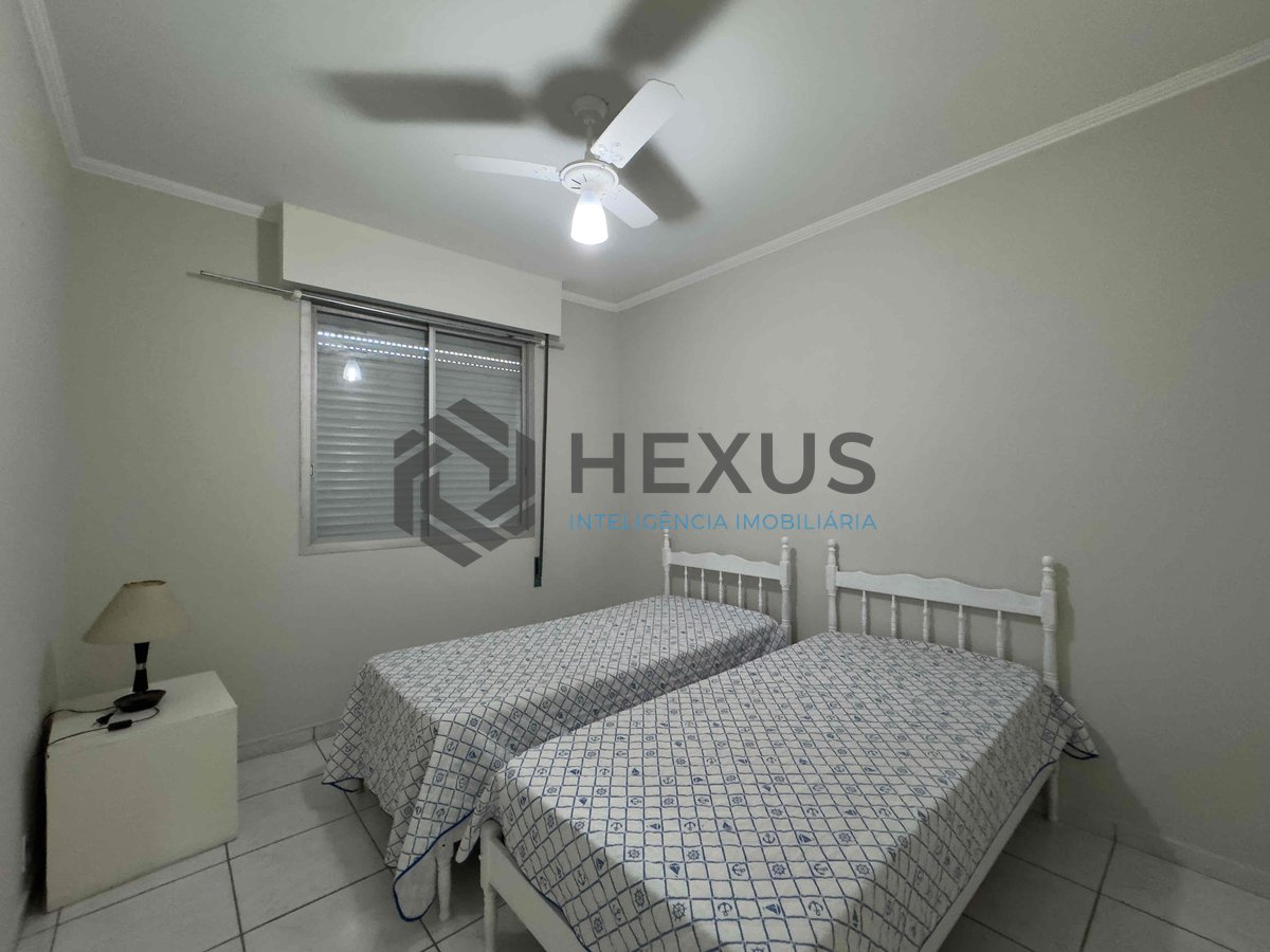 Foto 13 de Apartamento com varanda e vista mar a uma quadra da Praia das Pitangueiras de 3 quartos, 1 vaga, Guarujá-SP.