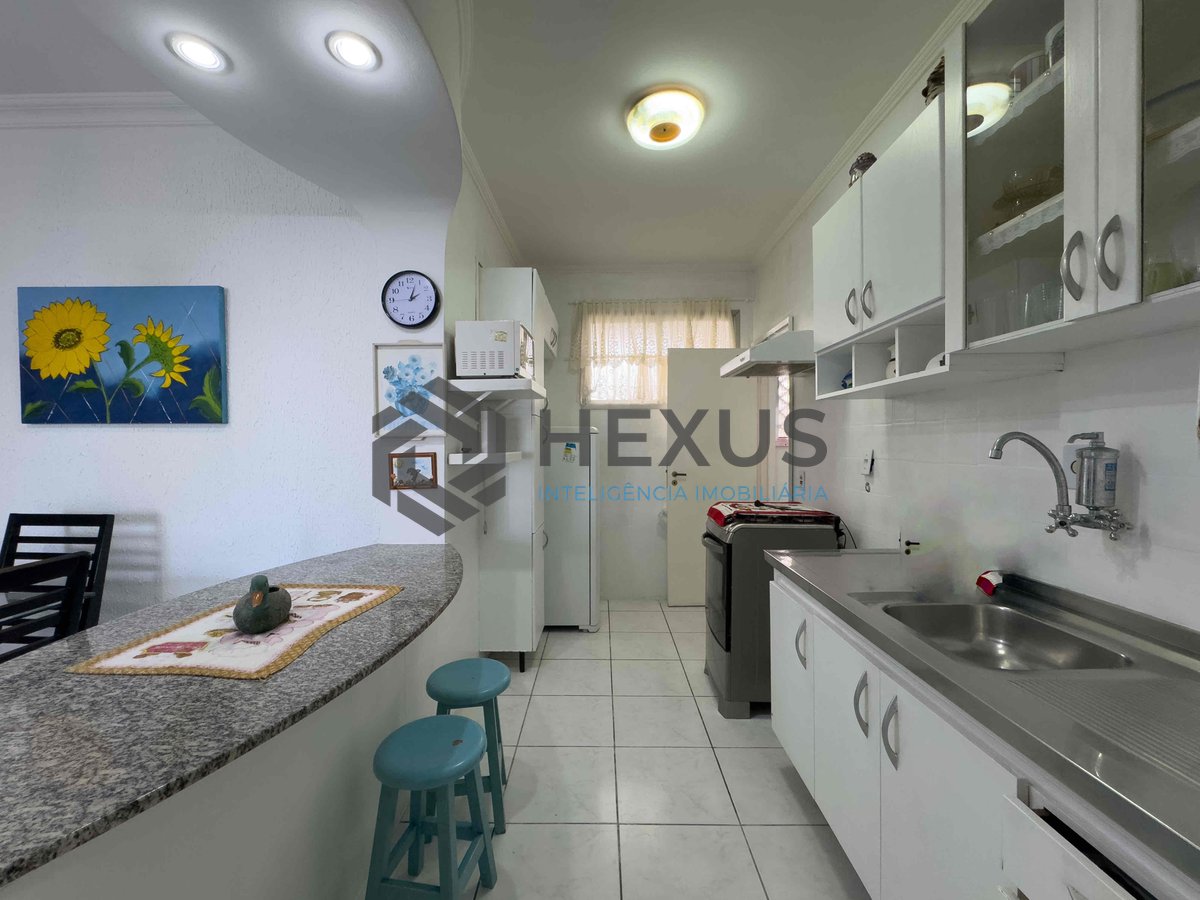 Foto 25 de Apartamento com varanda e vista mar a uma quadra da Praia das Pitangueiras de 3 quartos, 1 vaga, Guarujá-SP.