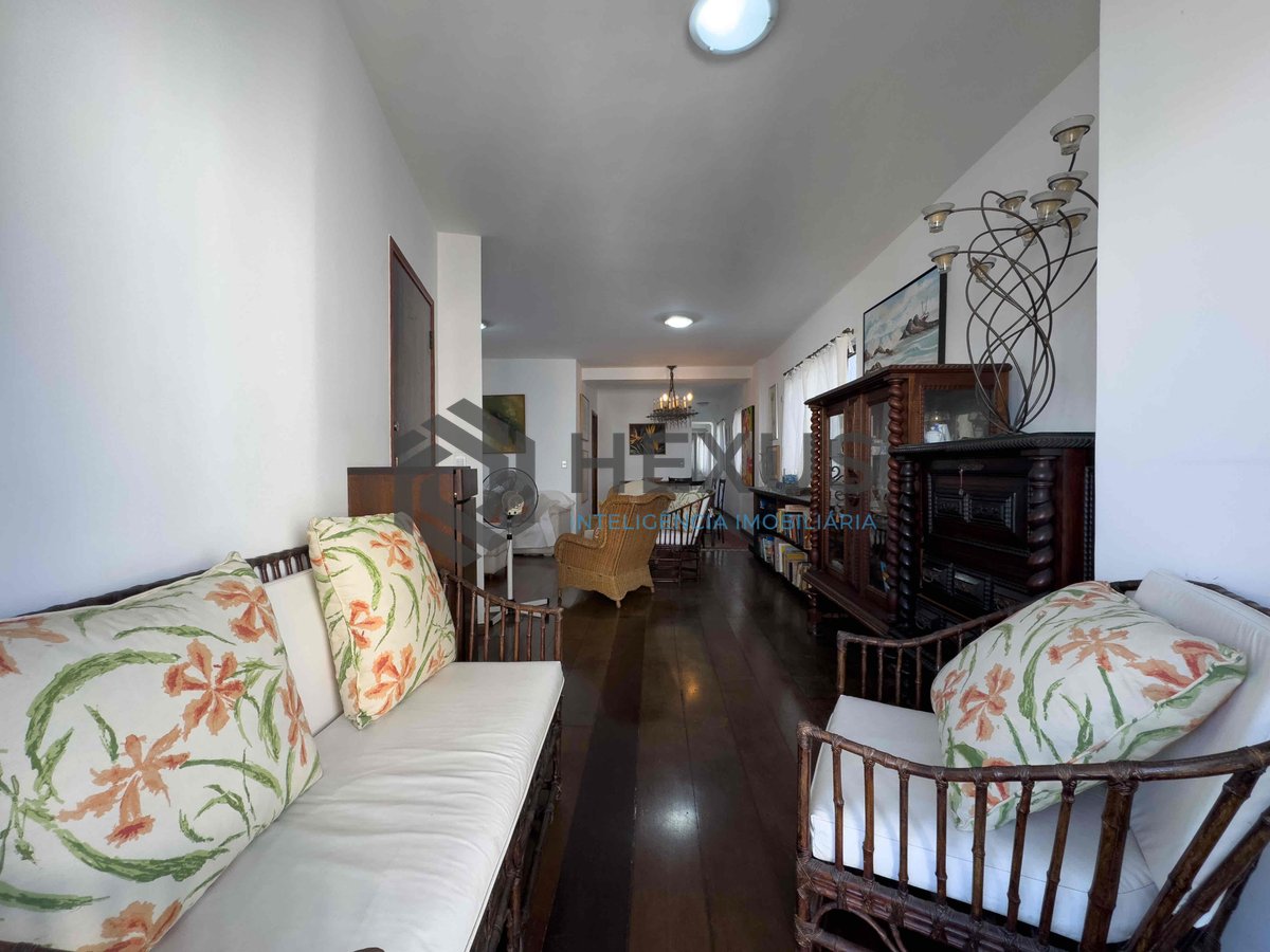 Foto 6 de Apartamento com varanda, vista mar, 2 quadras da Praia das Pitangueiras, Guaruja | Hexus Inteligência Imobiliária
