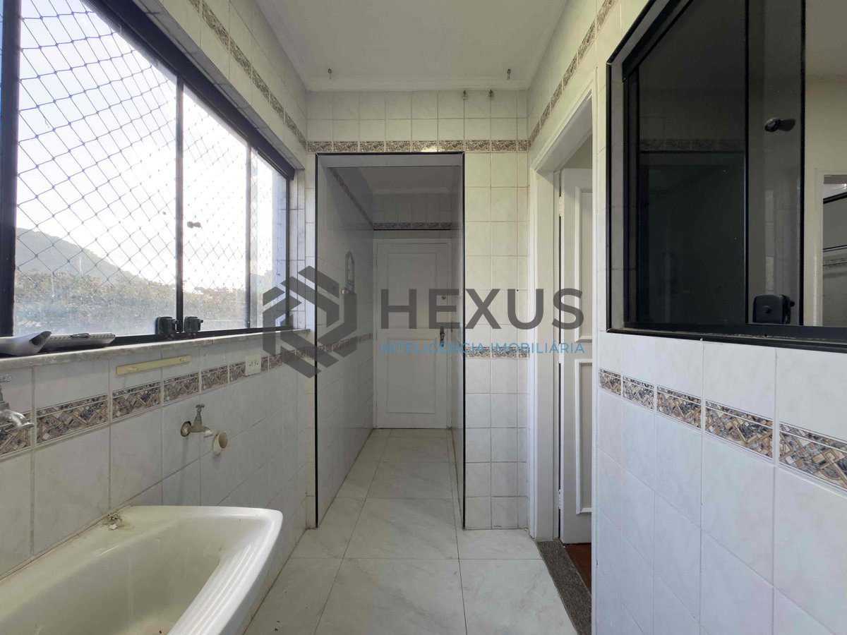 Foto 31 de Apartamento com varanda, lazer, duas quadras da Praia das Pitangueiras, Guaruja | Hexus Inteligência Imobiliária