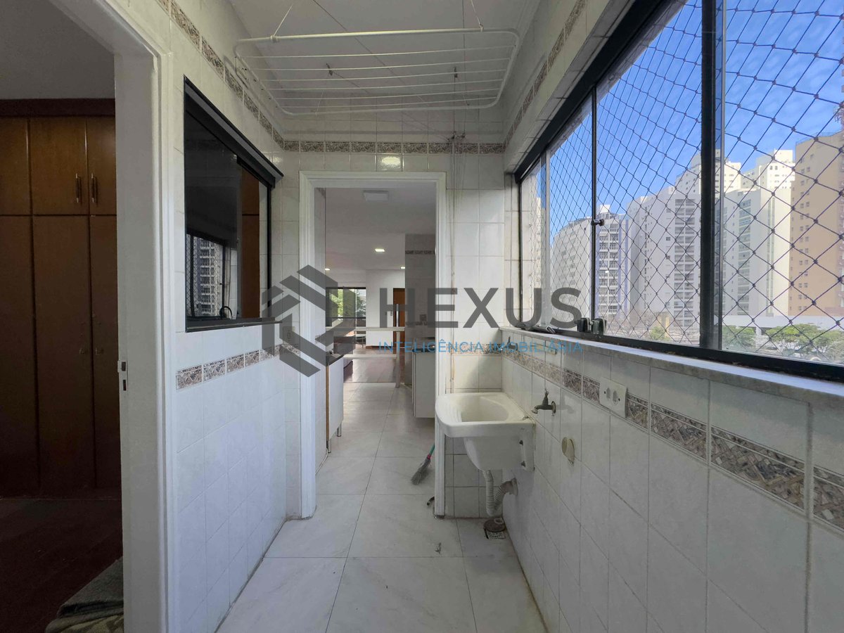 Foto 32 de Apartamento com varanda, lazer, duas quadras da Praia das Pitangueiras, Guaruja | Hexus Inteligência Imobiliária