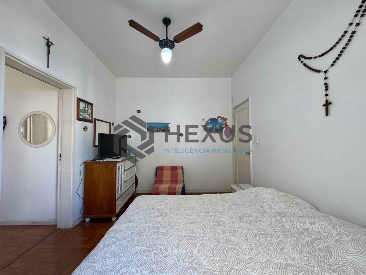 Foto 11 de Apartamento com varanda e vista mar a uma quadra da Praia das Pitangueiras de 2 quartos com 1 vaga, Guarujá-SP