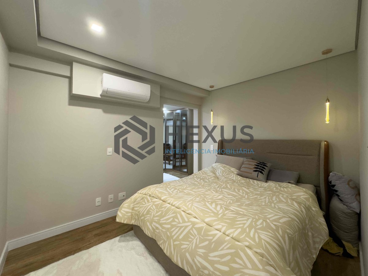 Foto 21 de Apartamento reformado com varanda gourmet e lazer na Praia das Pitangueiras, Guaruja
