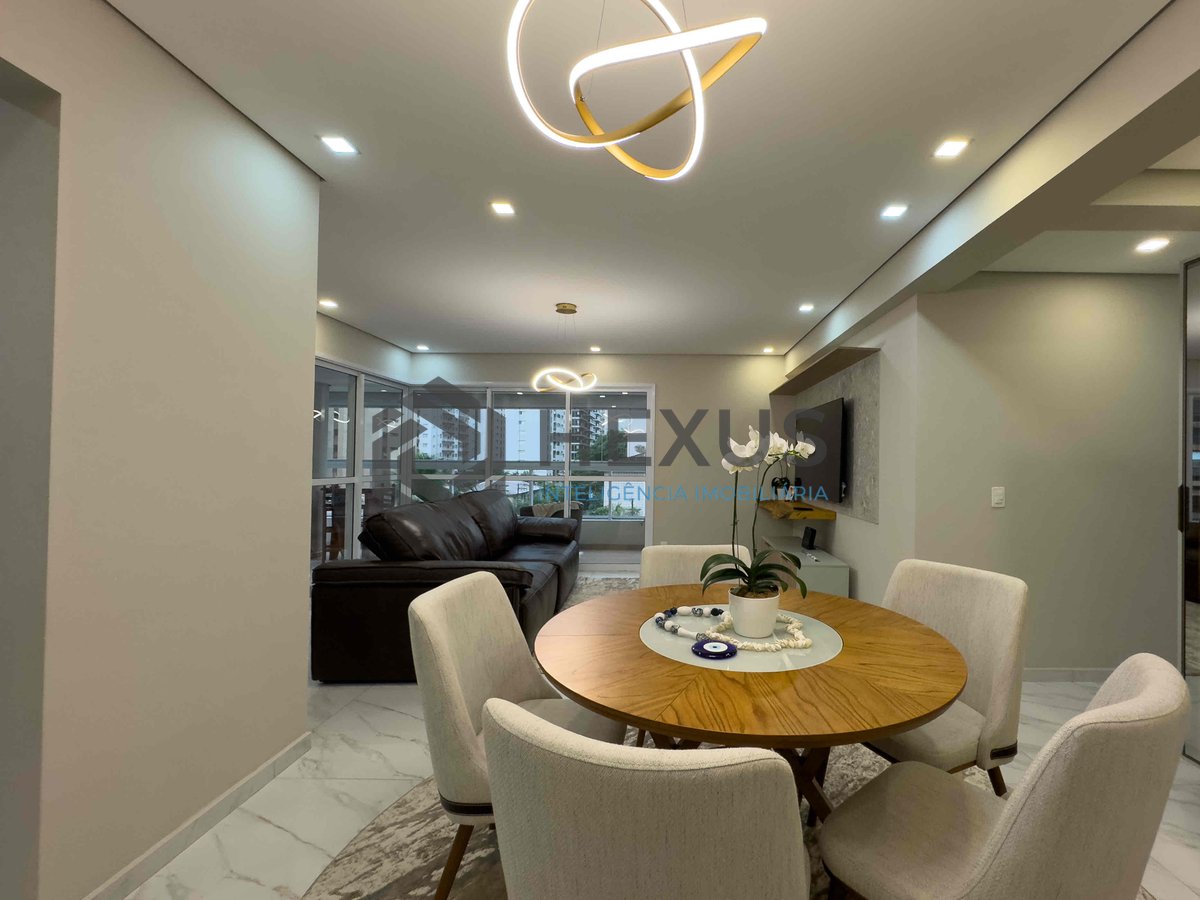 Foto 6 de Apartamento reformado com varanda gourmet e lazer na Praia das Pitangueiras, Guaruja