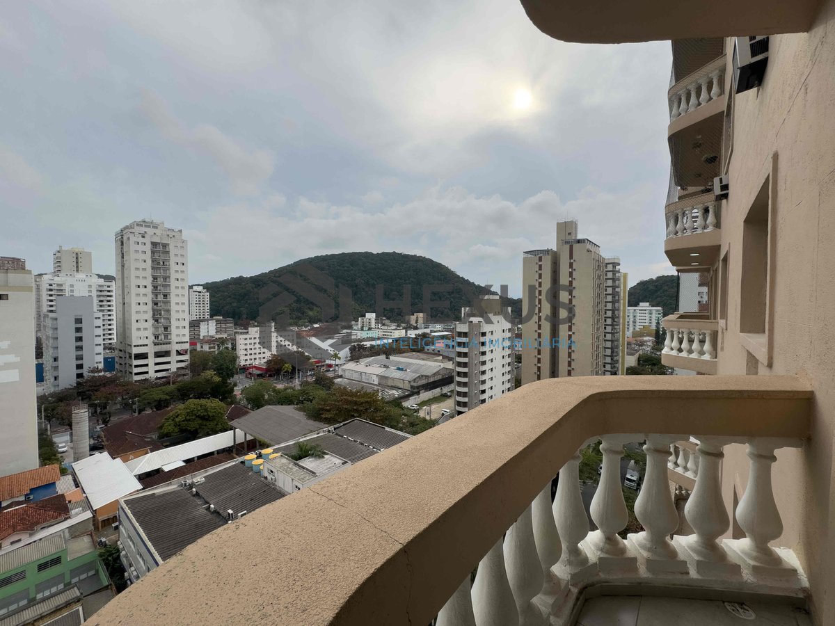 Foto 15 de Apartamento com varanda e vista livre a uma quadra da Praia das Pitangueiras de 3 quartos (1 suíte), 1 vaga, Guarujá-SP.