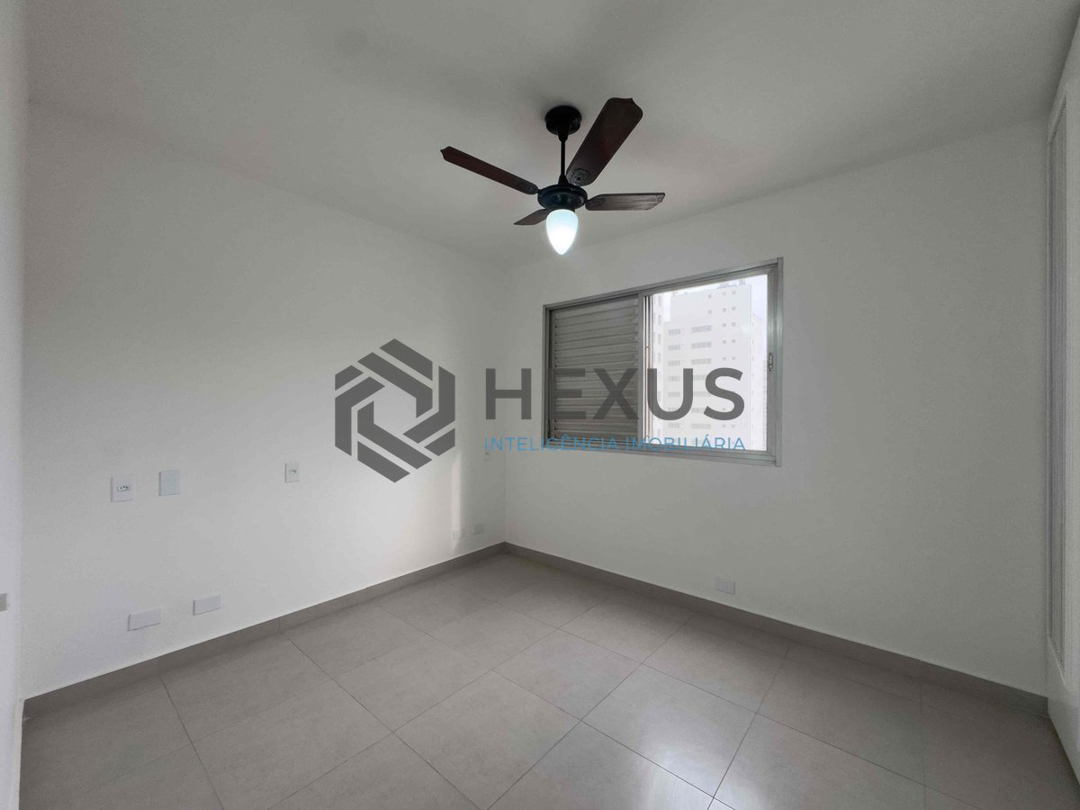 Foto 19 de Apartamento com varanda e vista livre a uma quadra da Praia das Pitangueiras de 3 quartos (1 suíte), 1 vaga, Guarujá-SP.