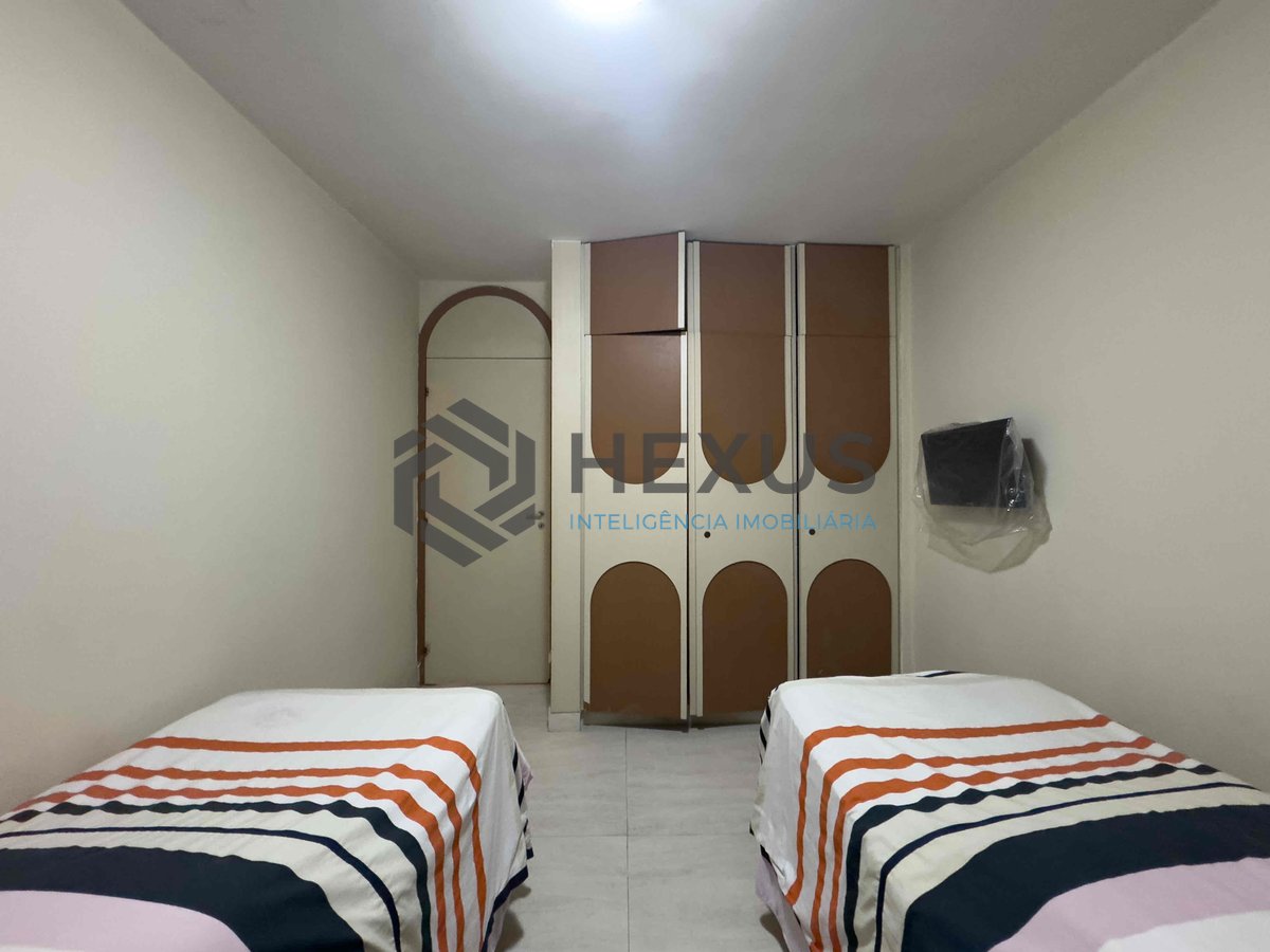 Foto 27 de Apartamento com varanda e vista mar a uma quadra da Praia das Pitangueiras de 3 quartos (1 suíte), 2 vagas, Guarujá-SP